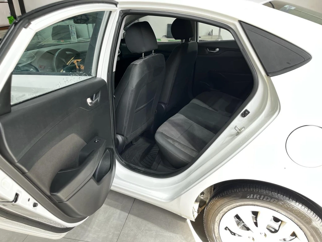 imagen 0 de vehiculo con id 2116